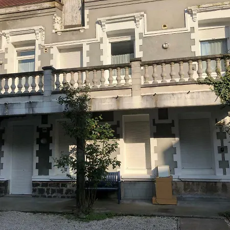 Aux Thermes Saint-Amand-les-Eaux Esterno foto