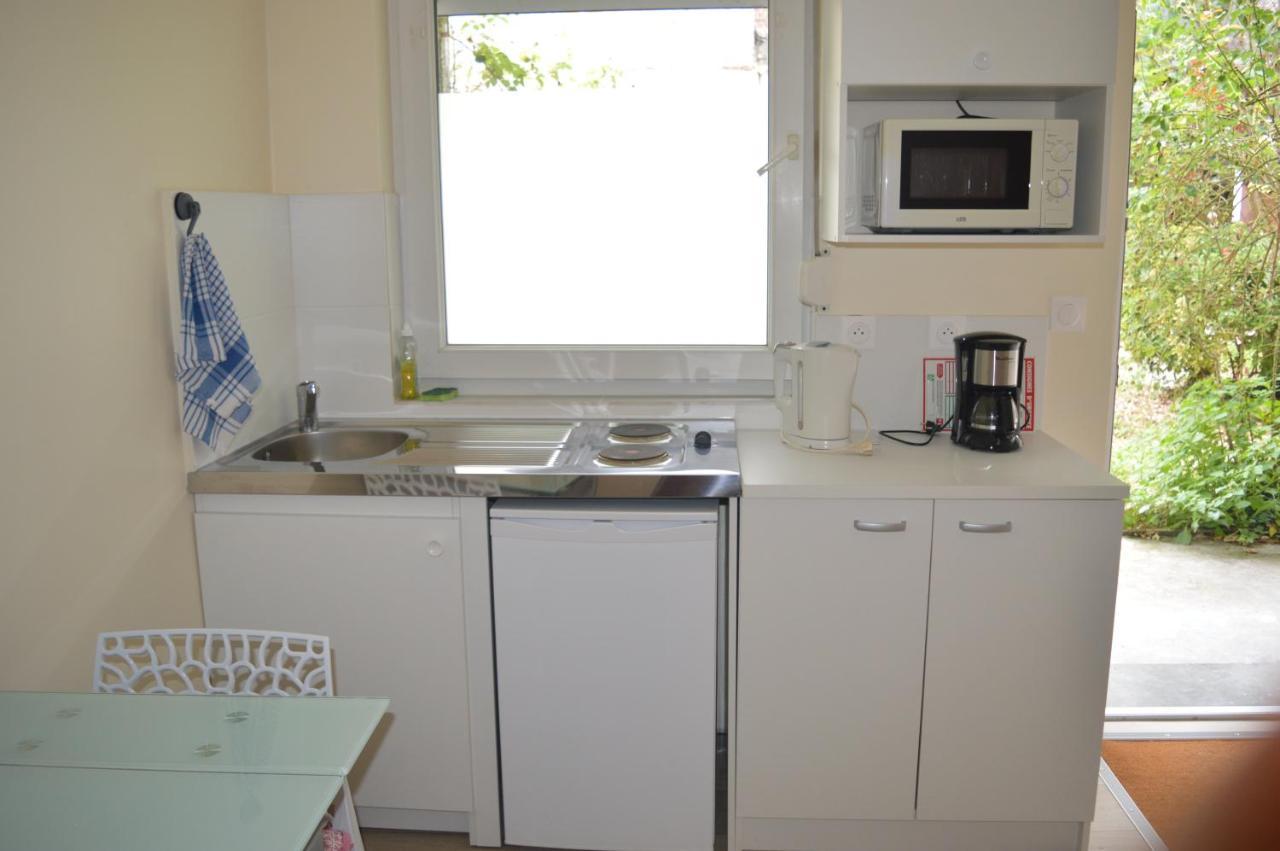 Aux Thermes Apartment *