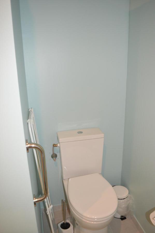 Aux Thermes Apartment